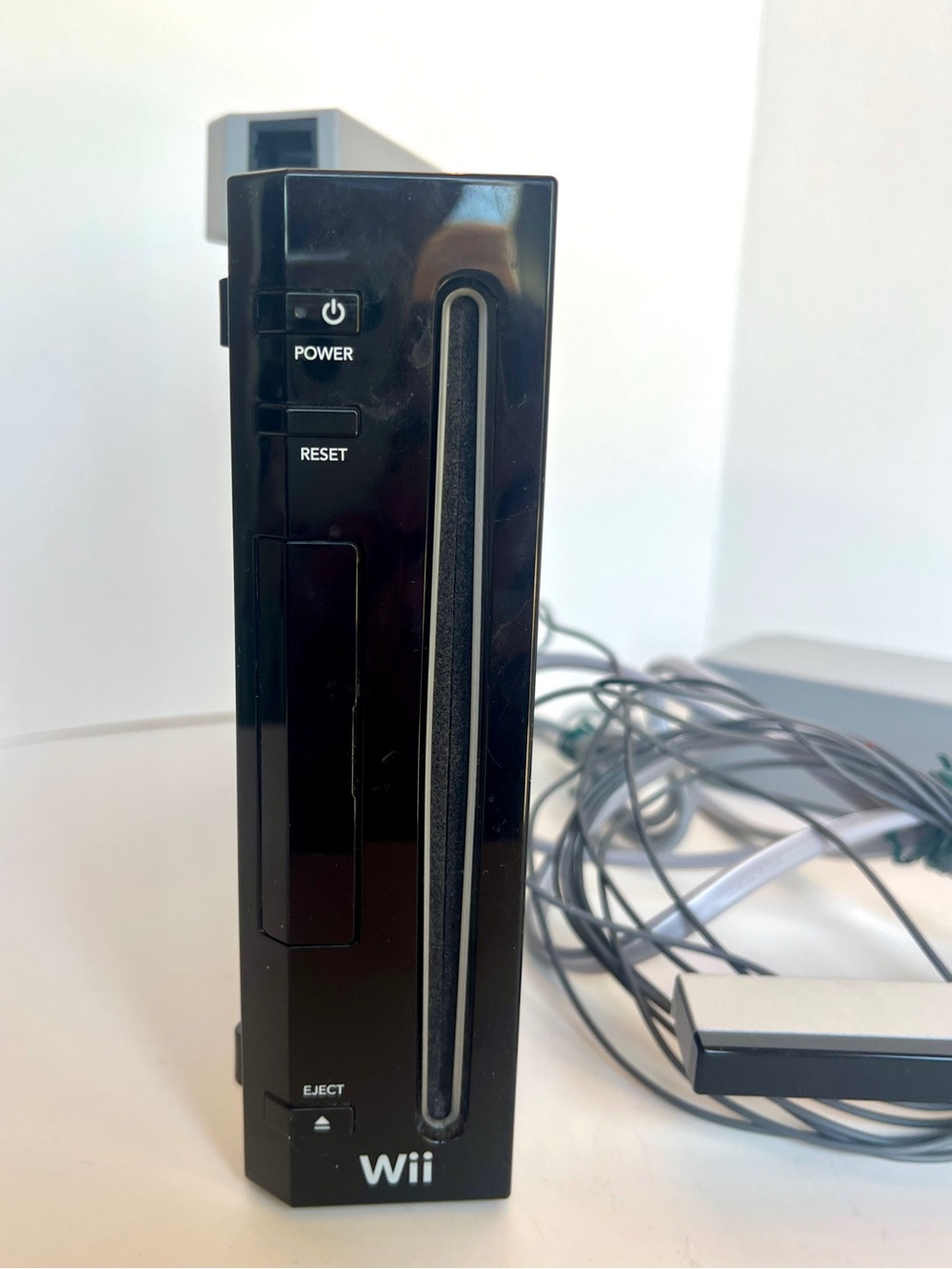 Nintendo Black Wii Console Tower, Sensor Bundle see photos for all included acc